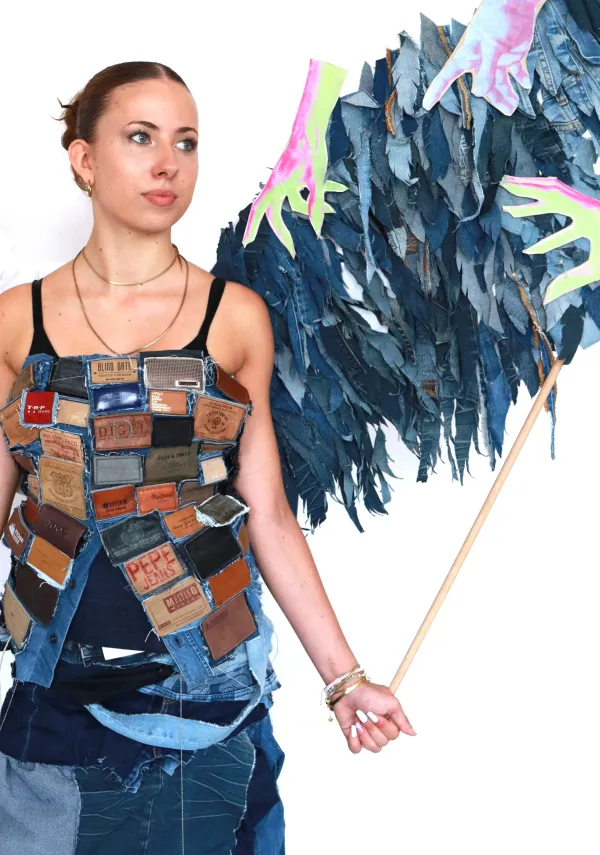 Jeans Modeentwurf Flügel
