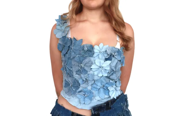 Jeans Modeentwurf Blüten